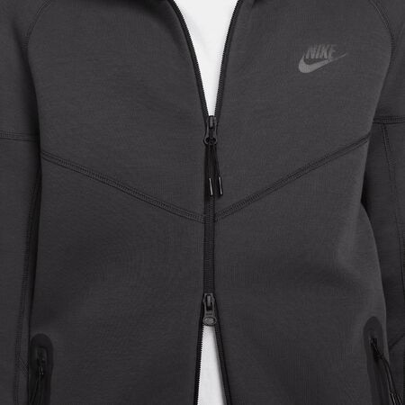Sportswear Tech Woven N24 Packable Lined Jacket