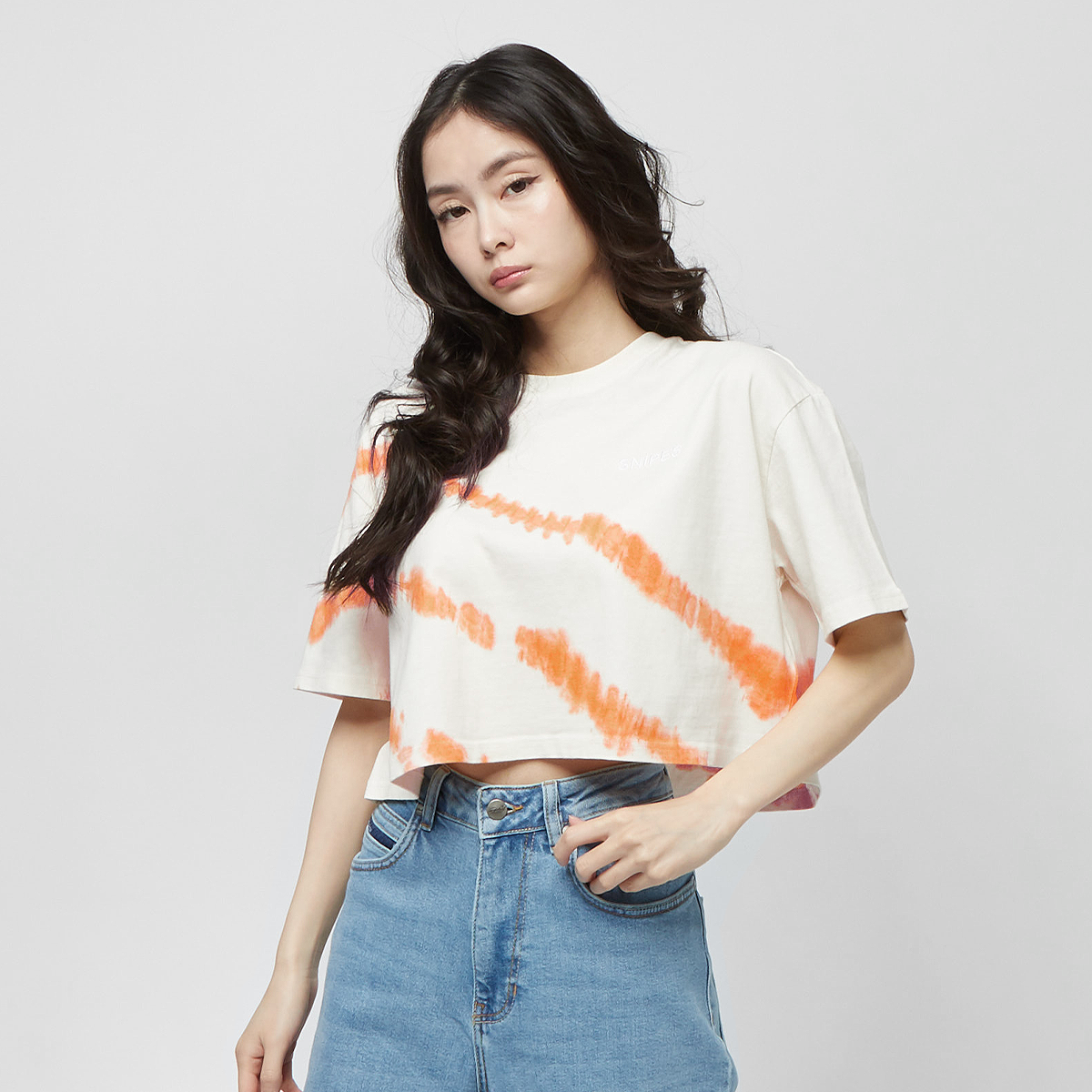 Productafbeelding: Small Bold Logo Tie Dye Cropped Oversized Tee