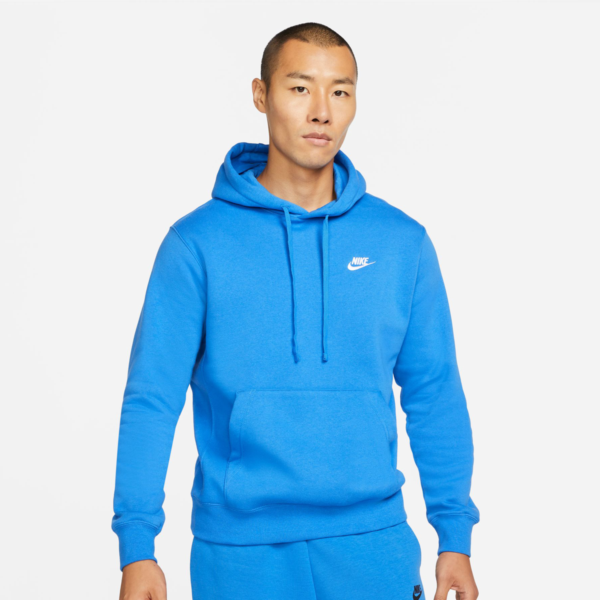 Nike Sportswear Club Baskeltball Pullover Hoodie Hoodies Kleding signal blue signal blue white maat: L beschikbare maaten:S M L