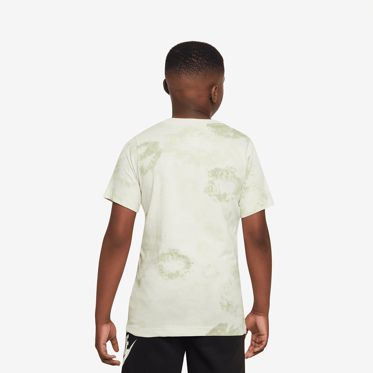 Nike Sportswear Club Short Sleeve T-shirts Kids sea glass olive aura maat: 137 beschikbare maaten:137 147 158 170