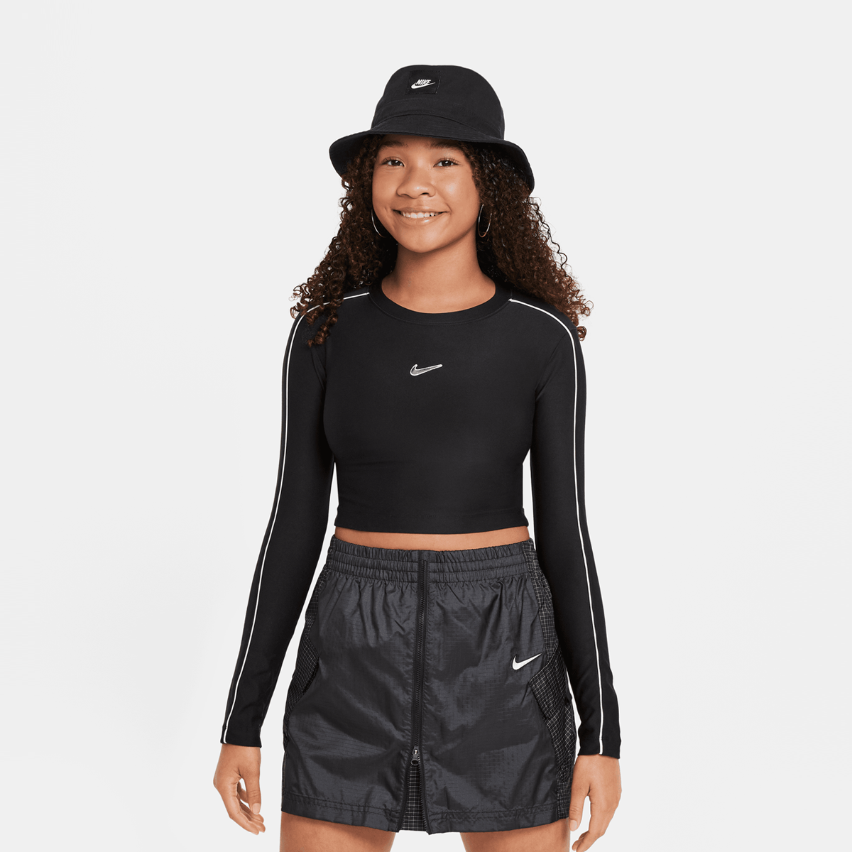 Nike Sportswear Crop Long Sleeve Top Sw Longsleeves Kids black white maat: 170 beschikbare maaten:137 147 158 170