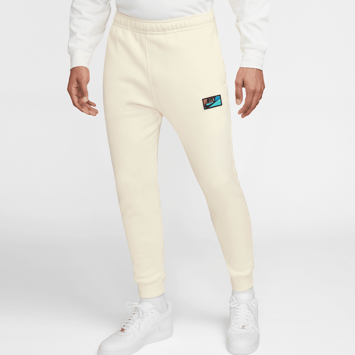 Nike Club Fleece+ Brushed-back Fleece Pants Trainingsbroeken Kleding coconut milk coconut milk maat: S beschikbare maaten:S L XL XXL