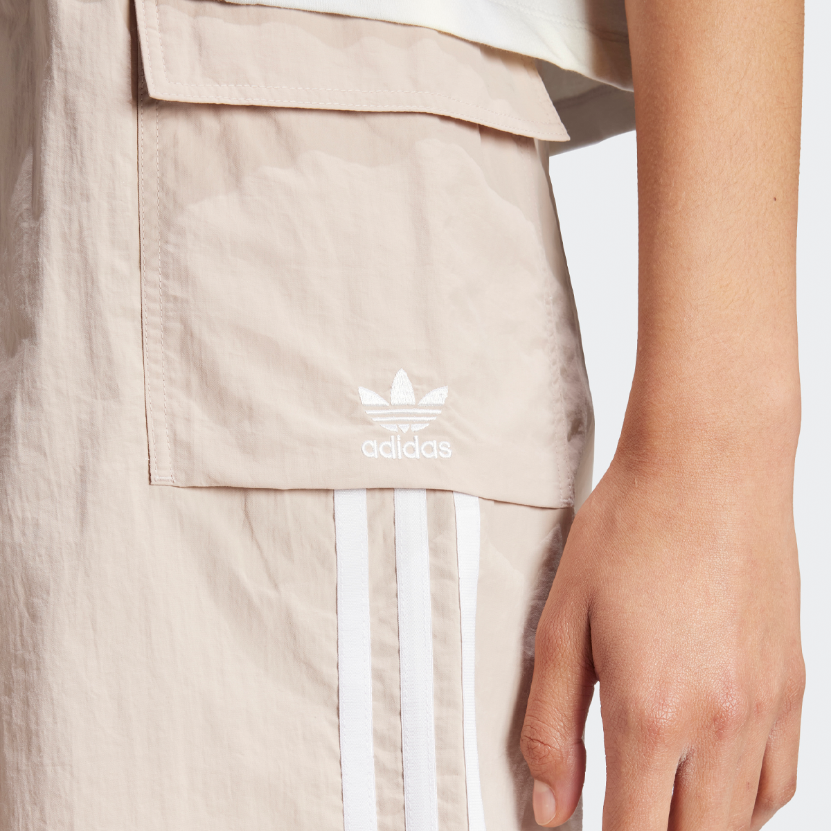 adidas Originals 3-stripes Cargo Short Summer Glow shorts Dames wonder taupe maat: S beschikbare maaten:XS S M