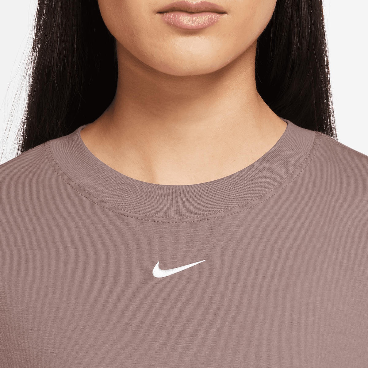 Nike Sportswear Eseentials Low Brand Read T-shirt T-shirts Dames smokey mauve maat: S beschikbare maaten:XS S