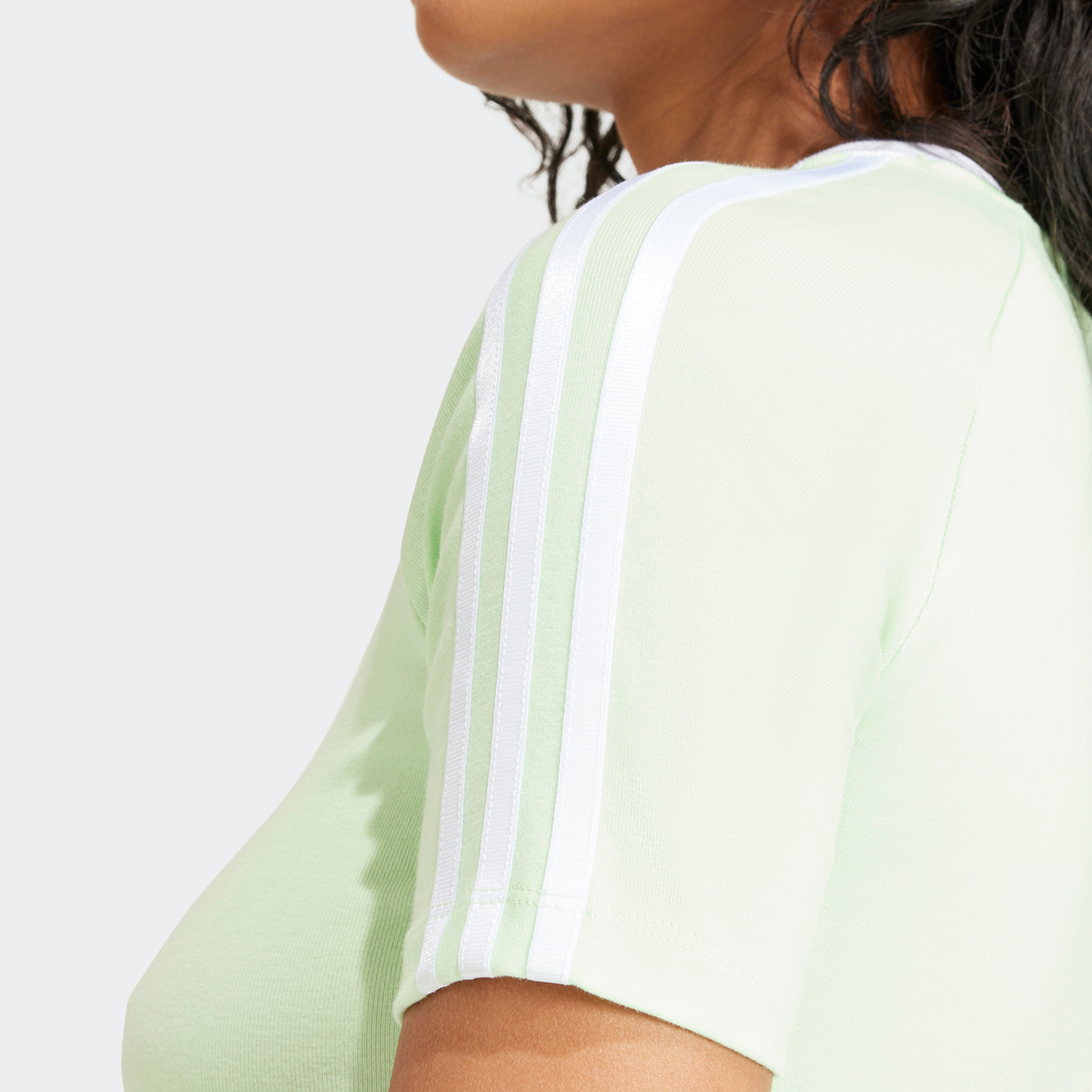 adidas Originals Adicolor 3-stripes Crop T-shirt T-shirts Dames semi green spark maat: M beschikbare maaten:XS S M L
