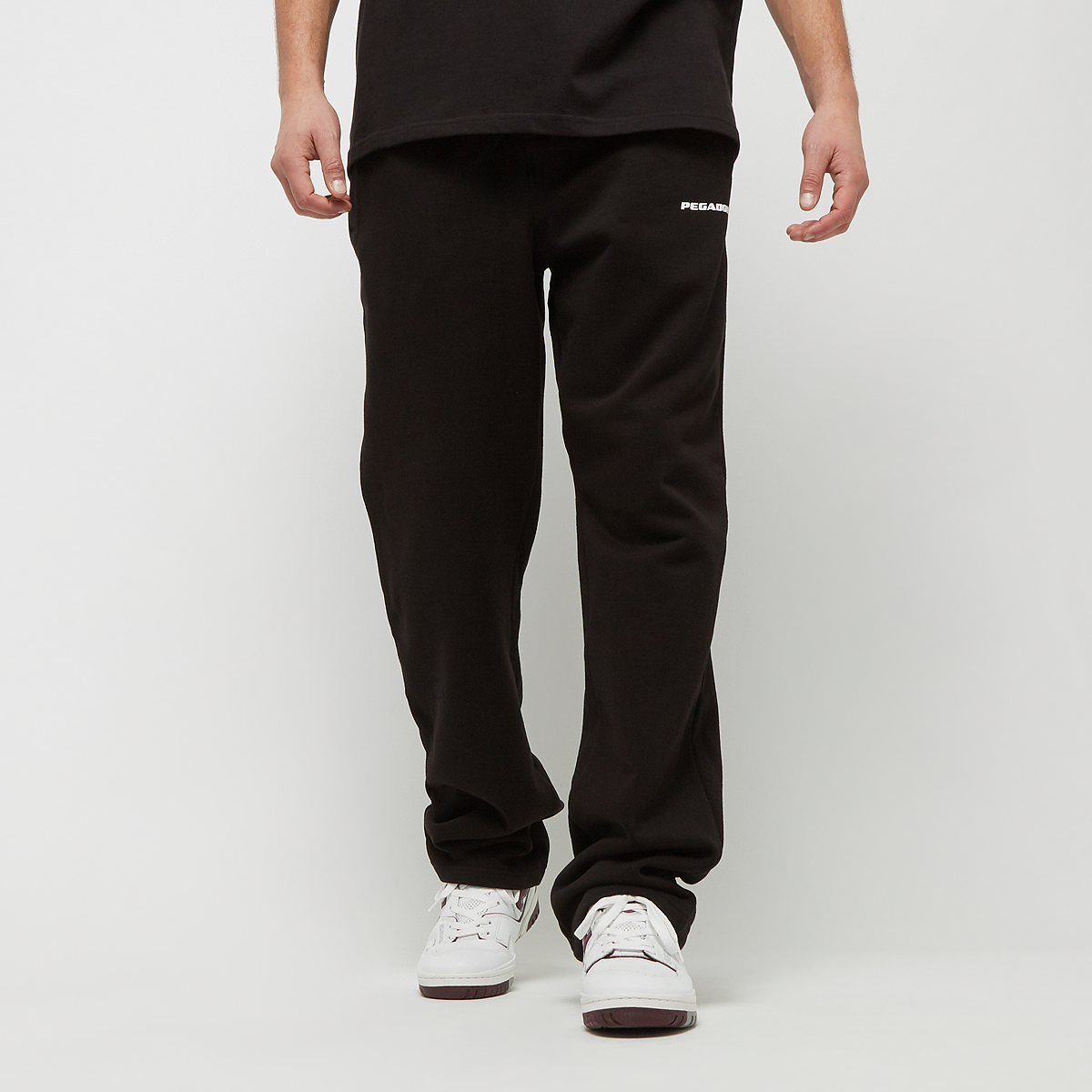Pegador Logo Wide Sweat Pants Trainingsbroeken Heren black gum maat: M beschikbare maaten:M XL