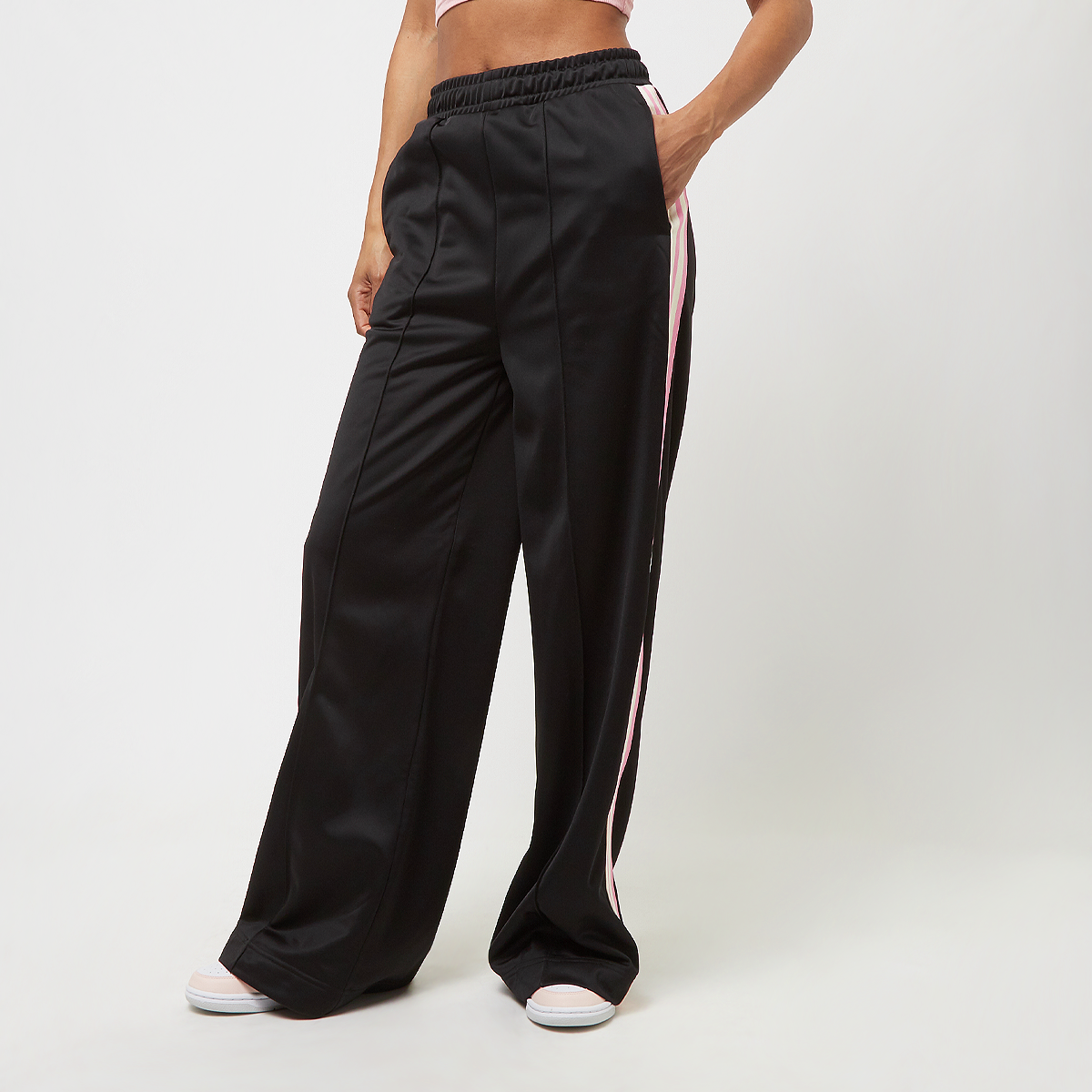 Urban Classics Ladies Pin Tuck Track Pants Trainingsbroeken Dames black maat: XS beschikbare maaten:XS S M L XL