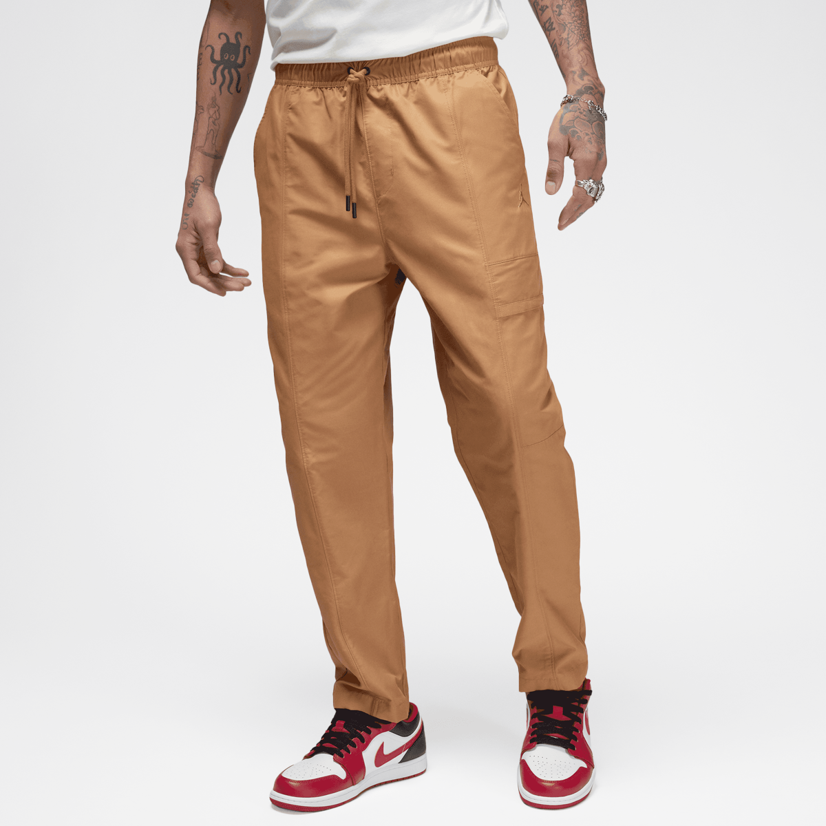Jordan Essentials Woven Trousers Chino's Heren legend dk brown maat: XL beschikbare maaten:S M L XL