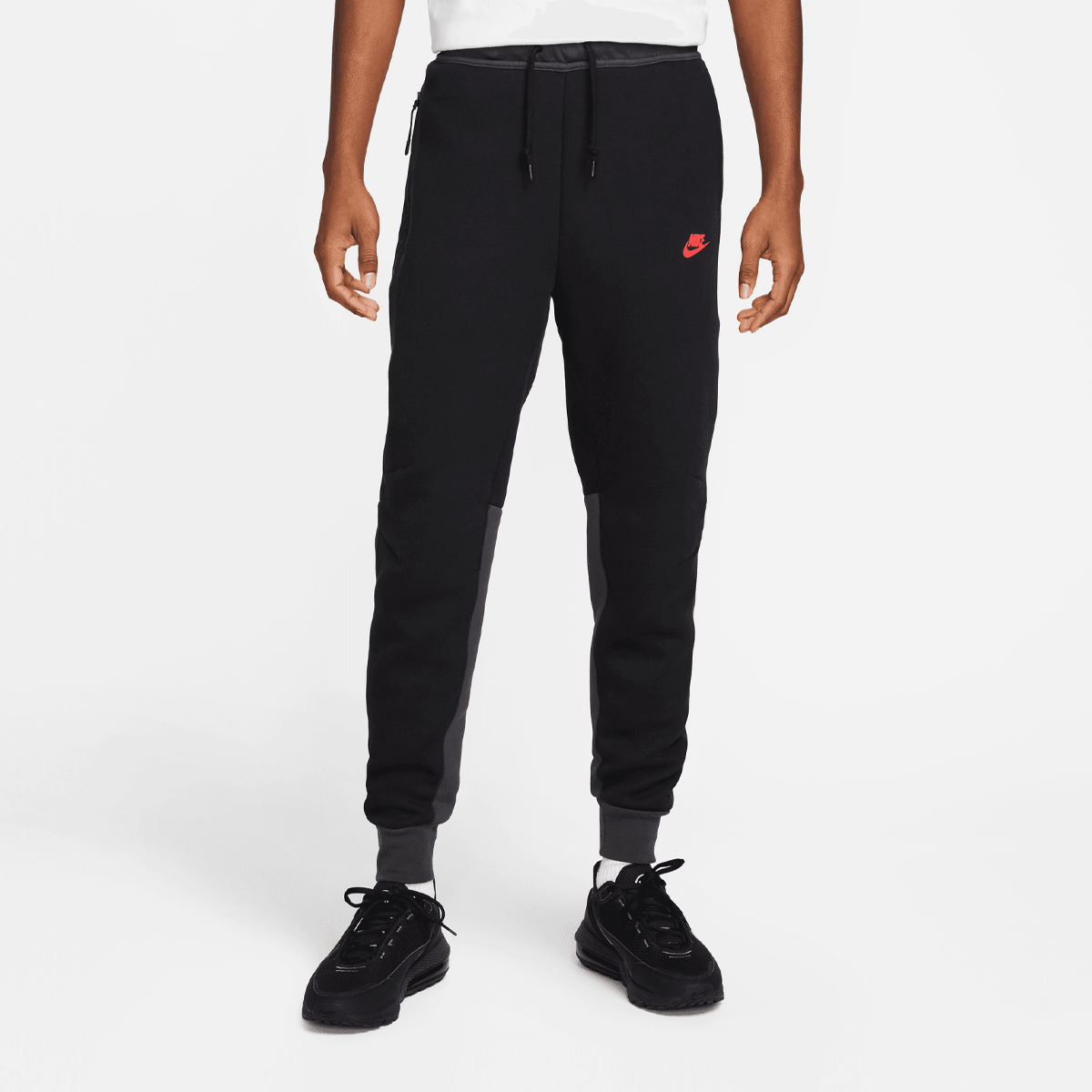 Nike Tech Fleece Jogger Trainingsbroeken Heren black dk smoke grey lt crimson maat: XL beschikbare maaten:S M L XL