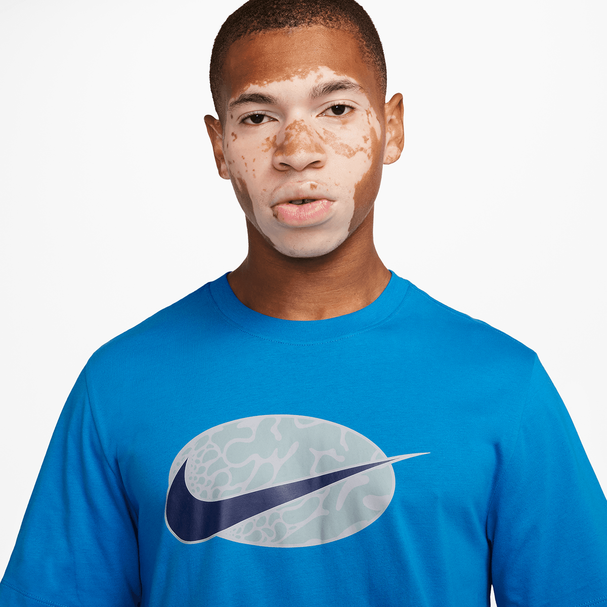 Nike Sportswear Short Sleeve T-shirt Swoosh Sp24 T-shirts Heren lt photo blue maat: S beschikbare maaten:S M L XL