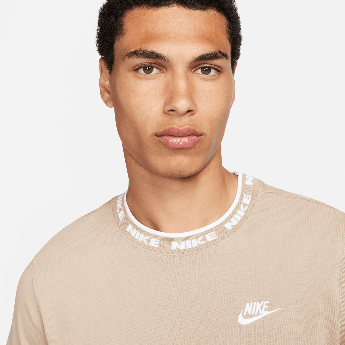 Nike Club Lbr Short-sleeve Top T-shirts Kleding khaki white maat: S beschikbare maaten:S