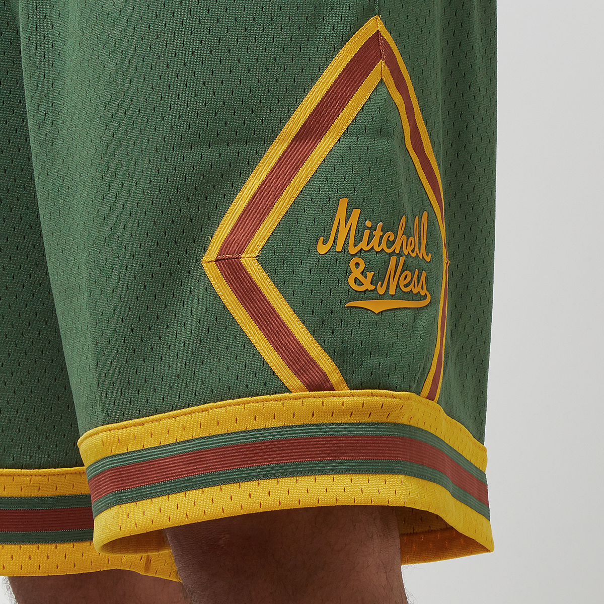 Mitchell & Ness Branded Diamond Script Short Sportshorts Kleding dark green maat: S beschikbare maaten:S M