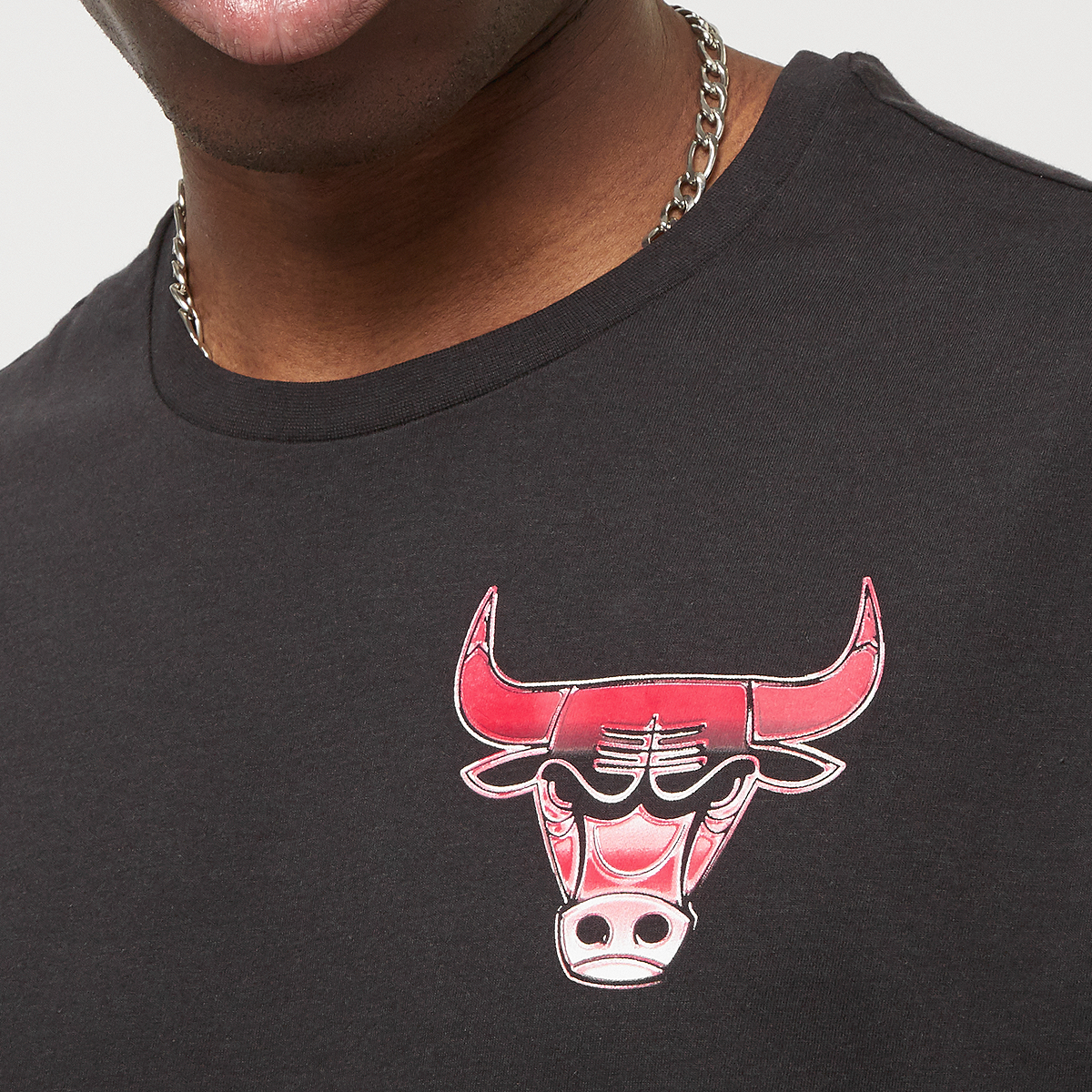 new era Nba Holographic Tee Chicago Bulls T-shirts Heren blkfdr maat: L beschikbare maaten:S L XL